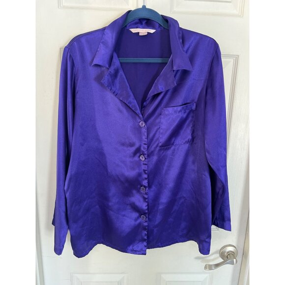 Victoria's Secret Other - Victoria's Secret Purple Button Down Pajama Top & Shorts Set Medium
